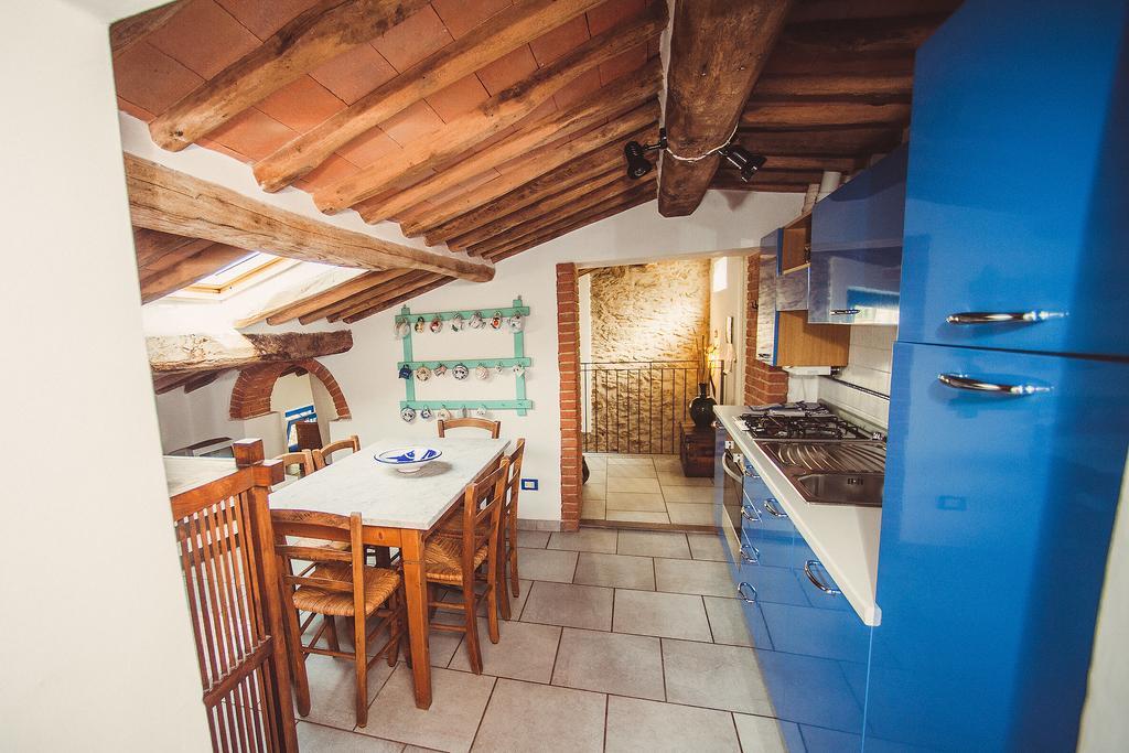 Casa Vacanze Al Settimo Cielo Massa  Exterior photo
