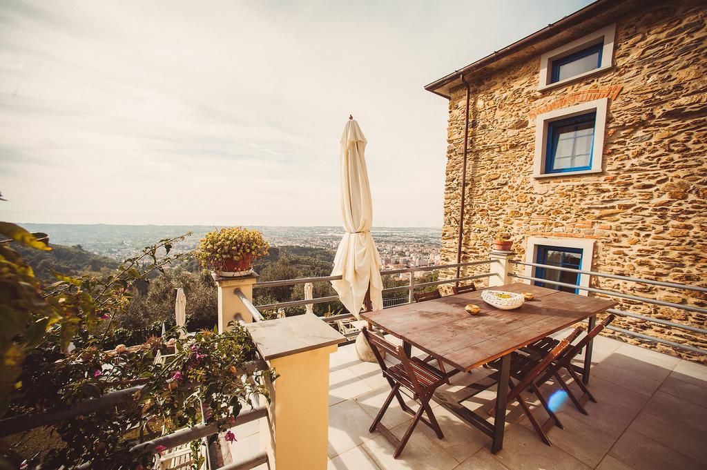 Casa Vacanze Al Settimo Cielo Massa  Exterior photo